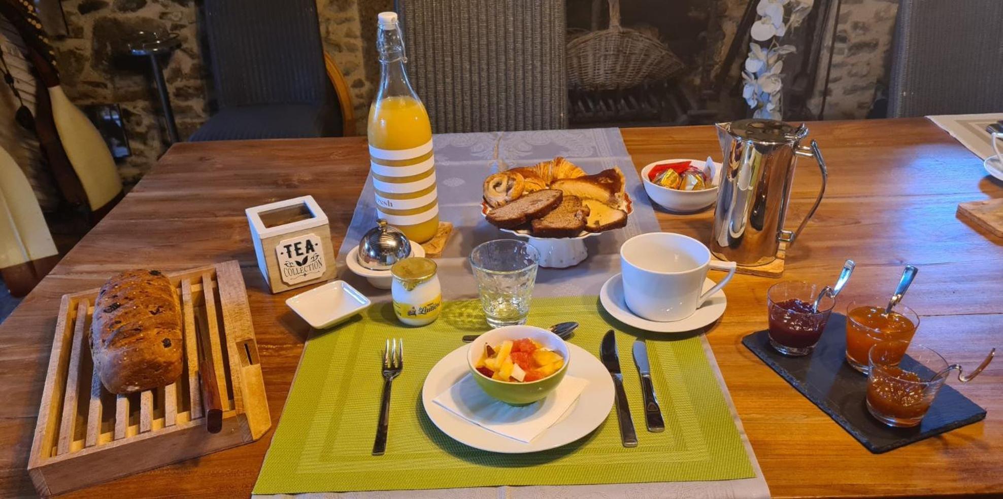Lesroses1680 Bed and Breakfast Blainville-sur-Mer Exteriör bild